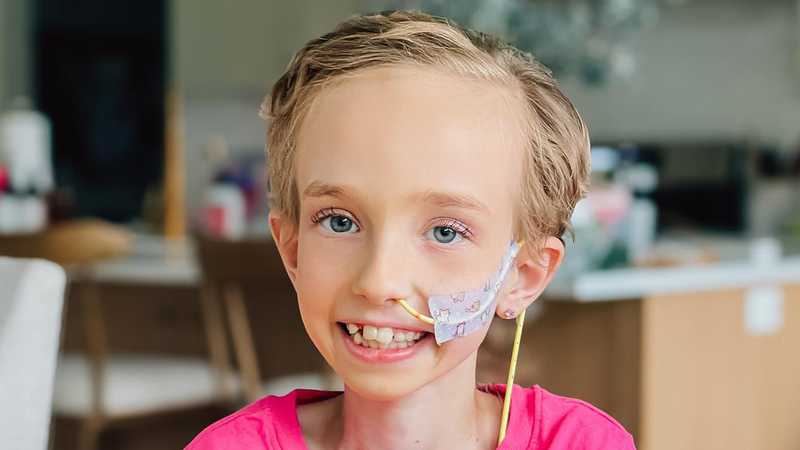Brie Bird, stella social morta a 9 anni: la lotta col cancro