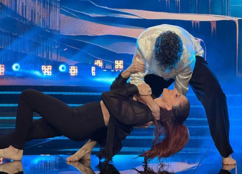 D’Urso e Delogu volano in finale a Ballando 2025