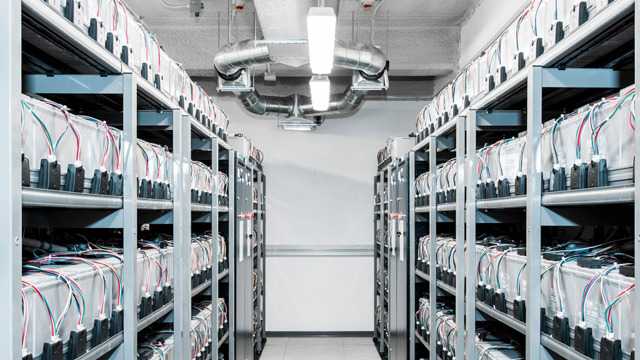 IA: Data Center e Proteste in Rivolta