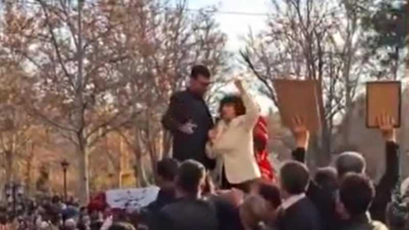 Nobel Mohammadi: due ricoveri dopo l'arresto violento