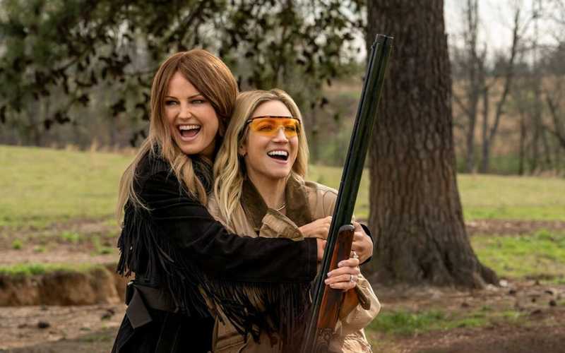 The Hunting Wives sbarca su Netflix Italia: Il Thriller Texano Invasore