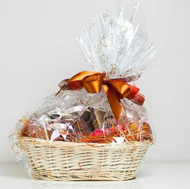 Cesti Natalizi 2025: Boom di Spesa per l'Enogastronomia Italiana