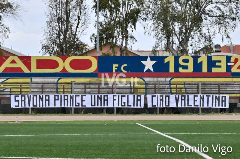 Savona in lutto per Valentina: lo stendardo dei tifosi