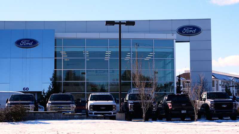 Ford richiama 272mila auto: rischio spostamento autonomo