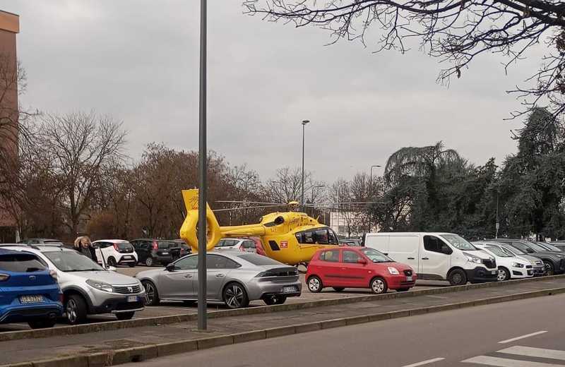 Incidente a Milano: 18enne perde il controllo del motorino