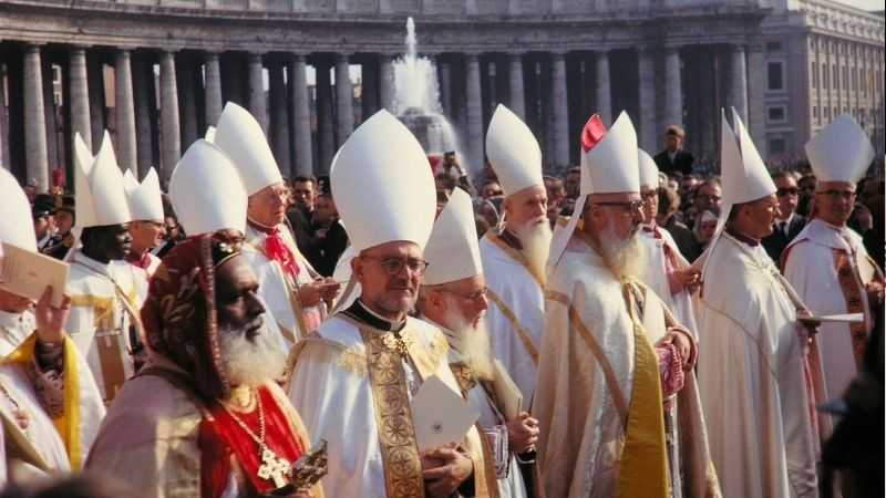 Chiesa cattolica: il sistema patriarcale che esclude le donne