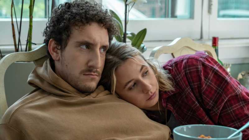 L'Età d'Oro della Commedia TV: Perché Non Riusciamo Ad Amarla Appieno?