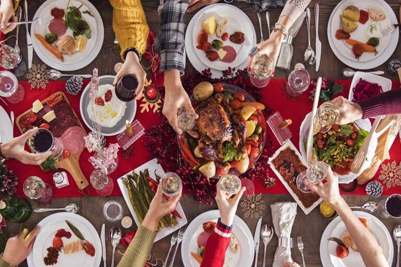 Allarme Rosso: L'Alcol a Natale, l'Esperto Svela i Pericoli Nascosti