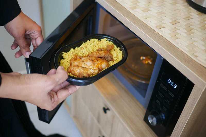 Pericolo in Cucina: Questi Alimenti Mai Più nel Microonde!