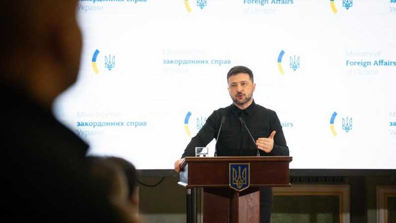 Trump-Zelensky: Incontro Domenica Scuote la Guerra!