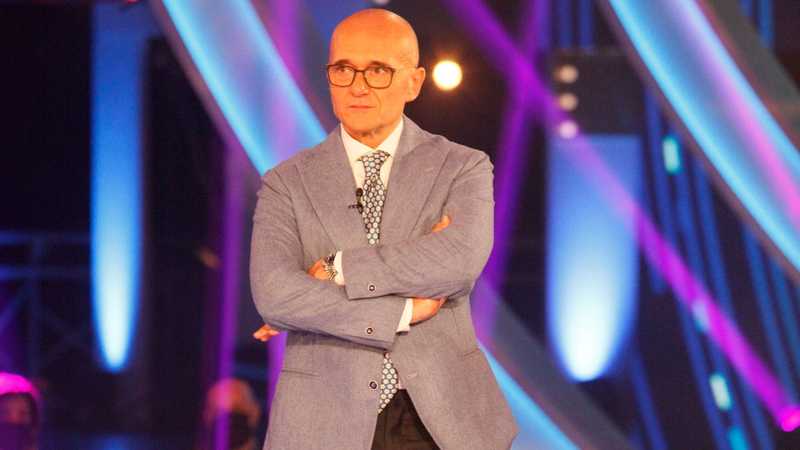 Signorini Chiude Instagram: Motivi Scioccanti!