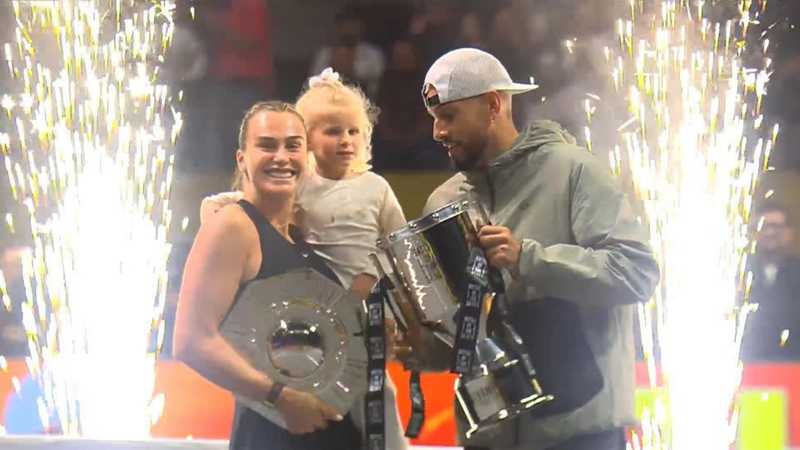 Kyrgios umilia Sabalenka: serve da sotto e vince!