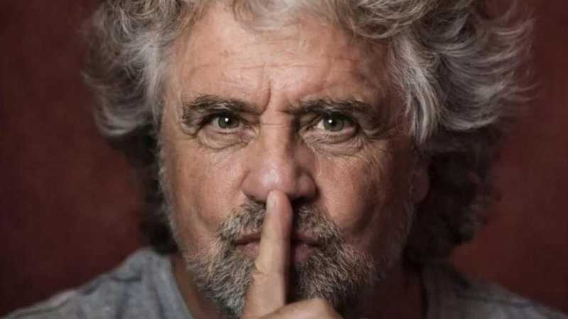Grillo torna sul blog: zombie e giustizia-clava!
