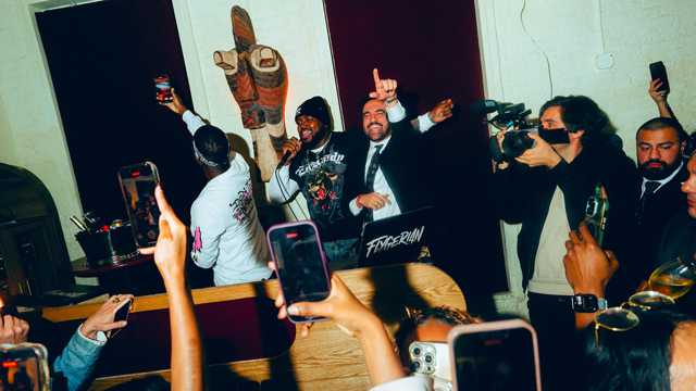 La minuscola agenzia che ha fatto vincere Mamdani a NYC