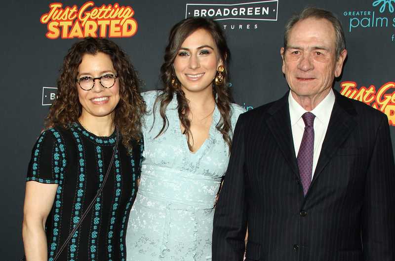 Morte Misteriosa di Victoria Jones: Figlia di Tommy Lee Jones Trovata in Hotel