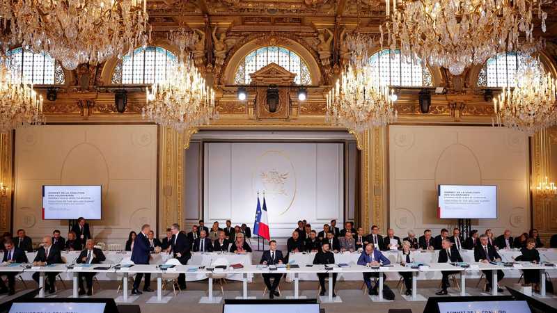 Summit Volenterosi Parigi: Pace Ucraina tra Attacchi Droni