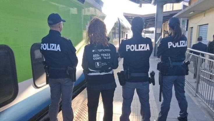 Capotreno aggredito con bottiglia: i sindacati proclamano