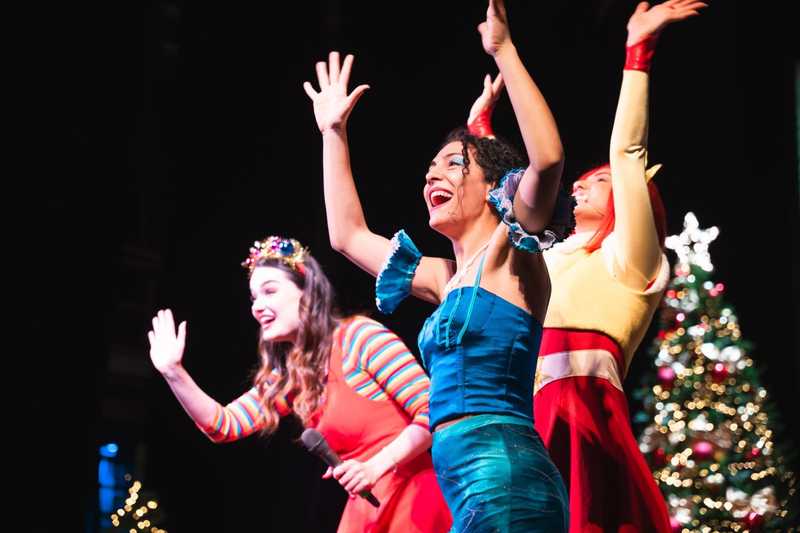 Serenella: il personaggio che insegna la LIS ai bimbi!