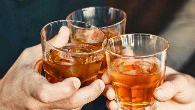 Binge drinking: una sola notte può ferire il tuo intestino