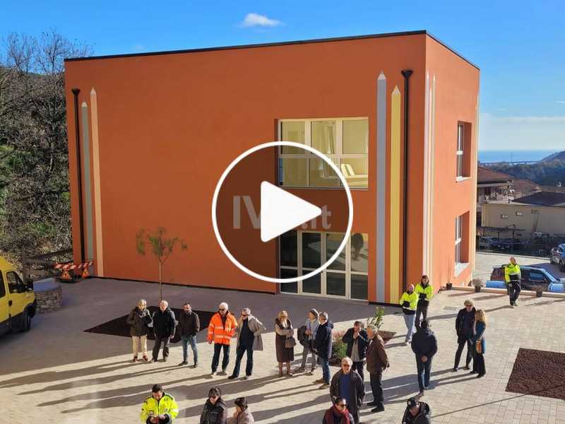 Giustenice Celebra: Nuovo Polo Scolastico Apre le Porte Oggi