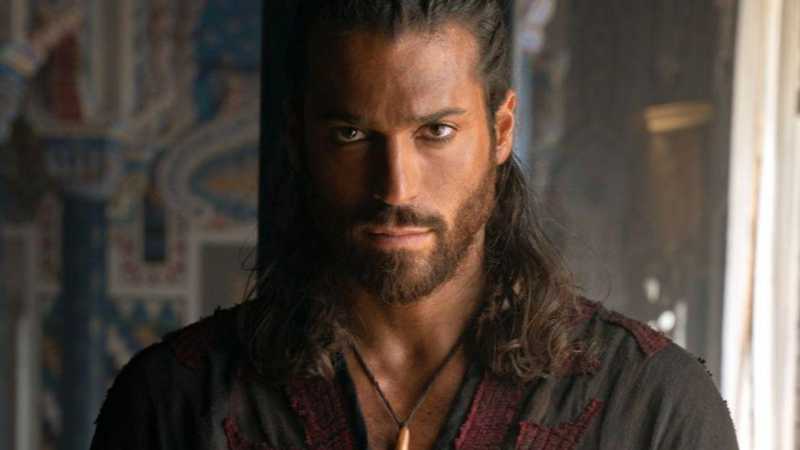 Can Yaman arrestato a Istanbul: cosa sappiamo finora