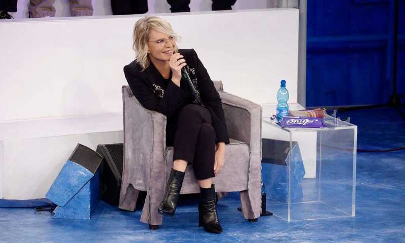 La quattordicesima puntata di Amici 25 segna una svolta netta per la scuola: Michele firma