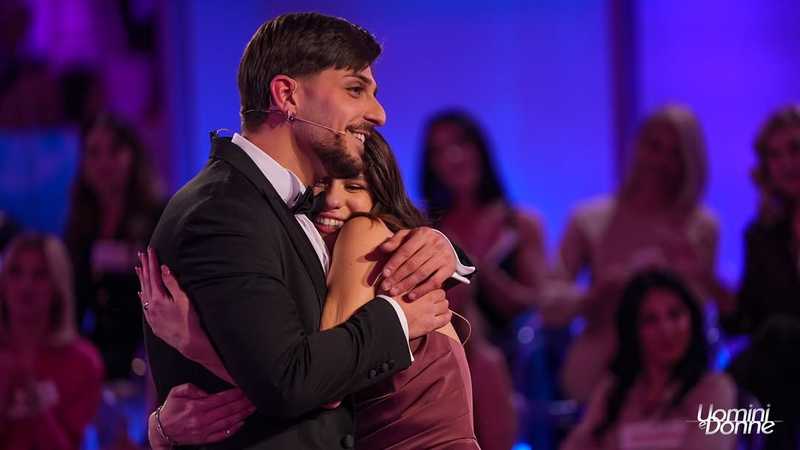 Cristiana Anania sceglie Ernesto: il finale del trono