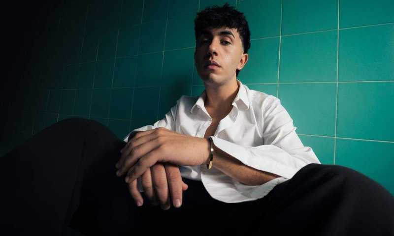 Berna e “Dimenticare il tuo nome”: cerca la luce eterna