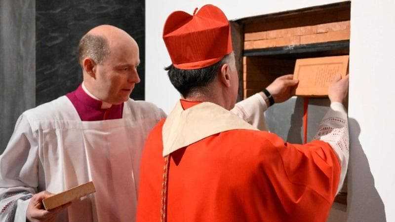 Porte sante e gestione dei documenti