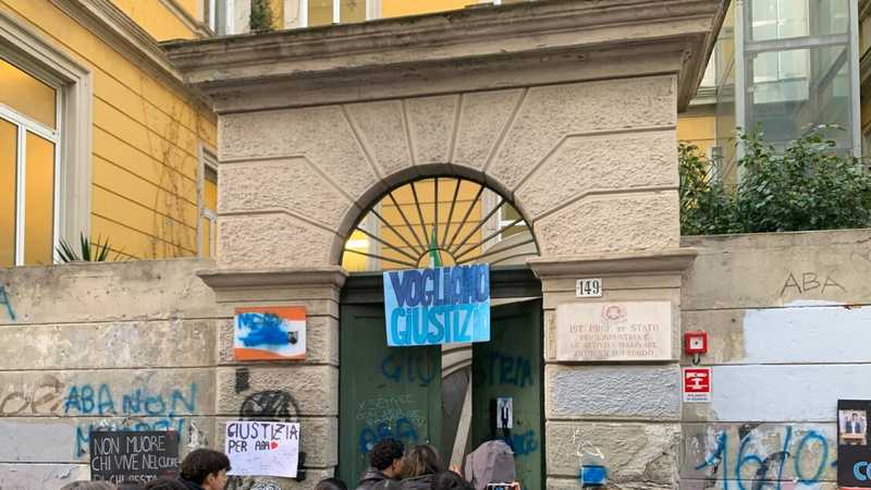 Ragazzo accoltellato: Atif resta in carcere, il gip parla di brutalità