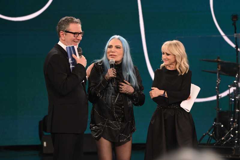 Testo dei Programmi di Prima Serata su Rai1, Canale 5 e Rai2