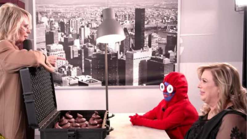 Striscia la Notizia 2026: Maria De Filippi, Regina degli Ascolti