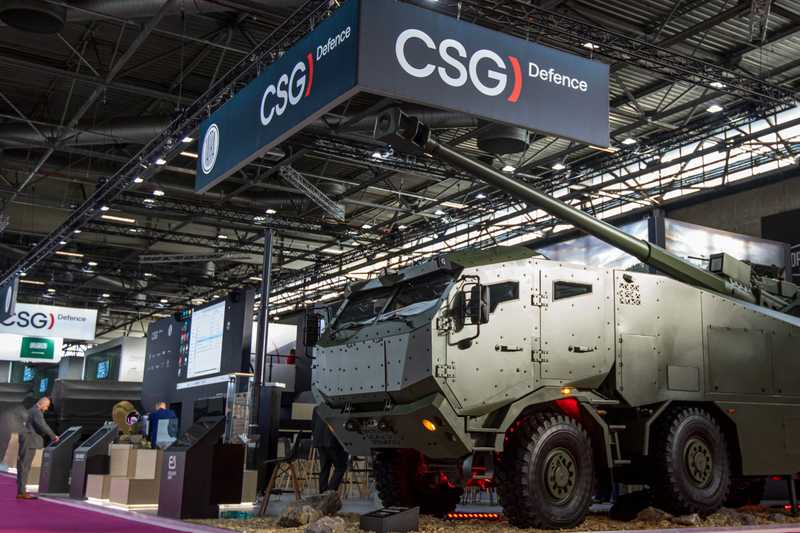 Csg, gigante ceco della difesa, fa il suo ingresso trionfale ad Amsterdam, segnando la