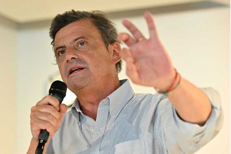 Calenda e Forza Italia: Un Nuovo Equilibrio Politico?