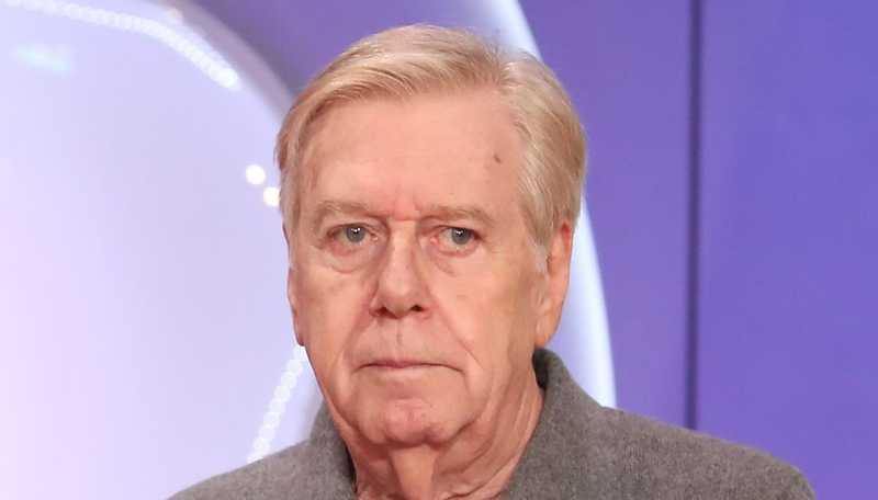 Claudio Lippi in terapia intensiva, appello a Corona sul "sistema Mediaset