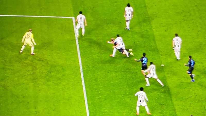 Juve-Napoli, Mariani: «Non ho visto Hojlund». Il Var non corregge