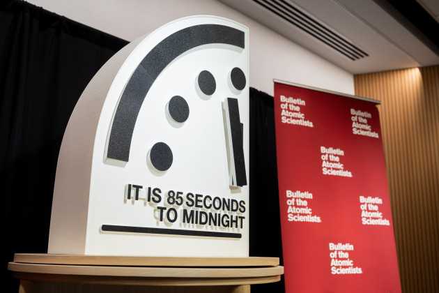 Doomsday Clock a 85 secondi dalla mezzanotte: il punto più critico della storia