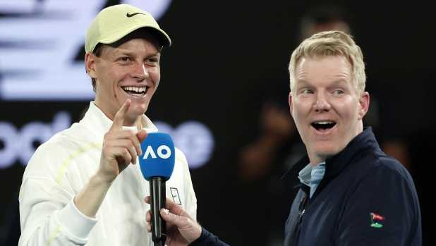 Courier: "Sinner quasi perfetto, ma Alcaraz lo contrasta. Musetti col rovescio può far la