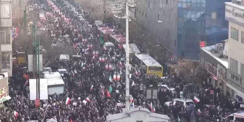 Massacro dei manifestanti non blocca la libertà