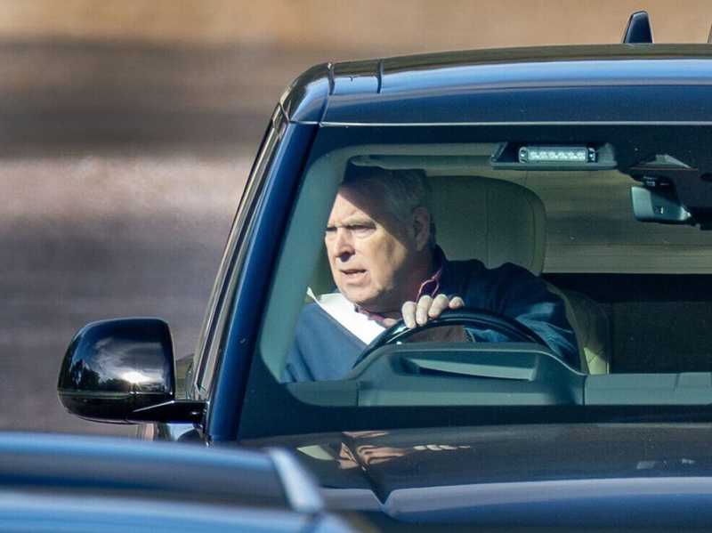 Tensioni a Palazzo: Kate infuriata, Carlo teme il ritorno di Andrea