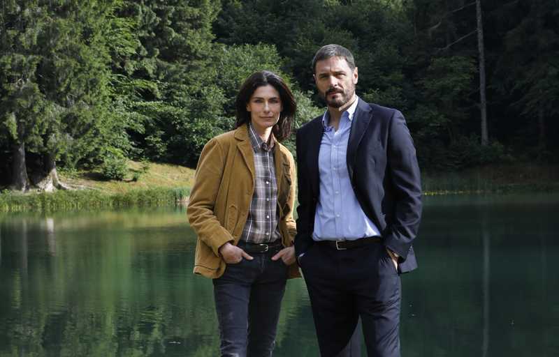 Una Nuova Vita: Vittoria tra scandali e ricerca della verità