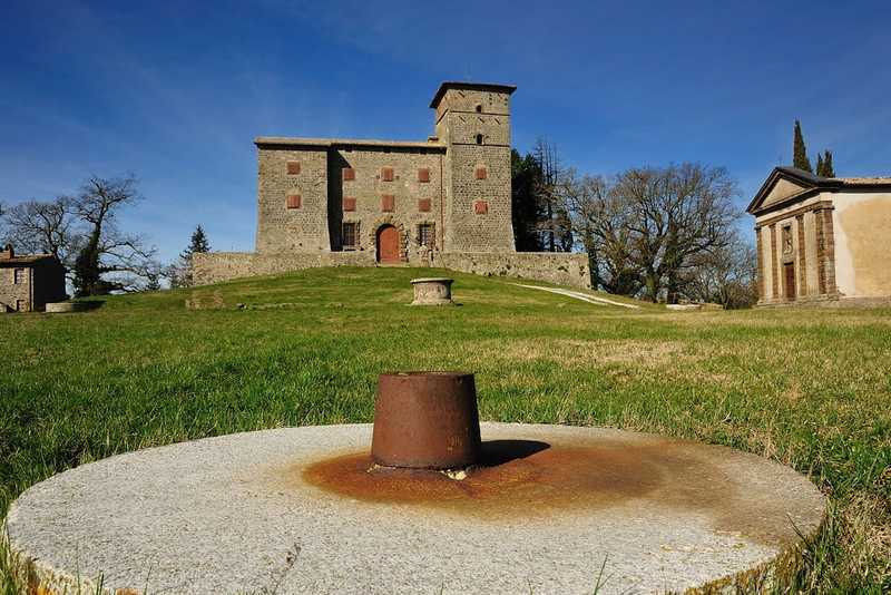 Il Castello di Montalfina rinasce grazie a Alessandro Michele