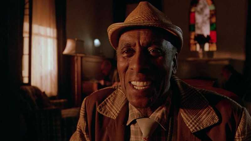 Kick the Can": Un Classico di Twilight Zone e il suo Remake di Spielberg