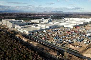 Indagine in corso sulla fabbrica di batterie di Göd