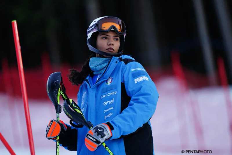 Klaebo sfida il sogno olimpico nello skiathlon di Lago di Tesero