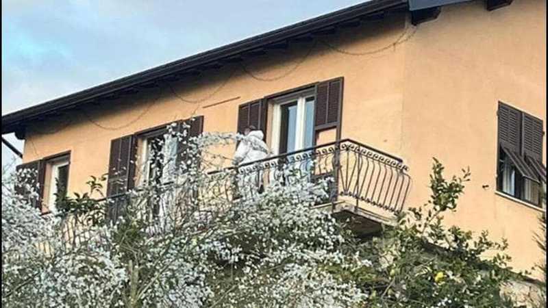 Omicidio Preterintenzionale di una Bambina di 2 Anni: La Ricostruzione degli Inquirenti