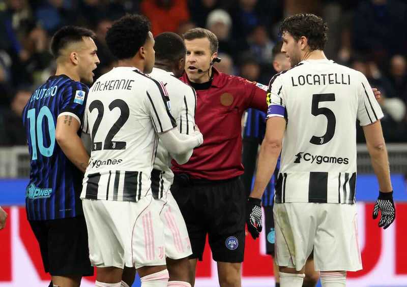 Minacce all'arbitro La Penna dopo Inter-Juve