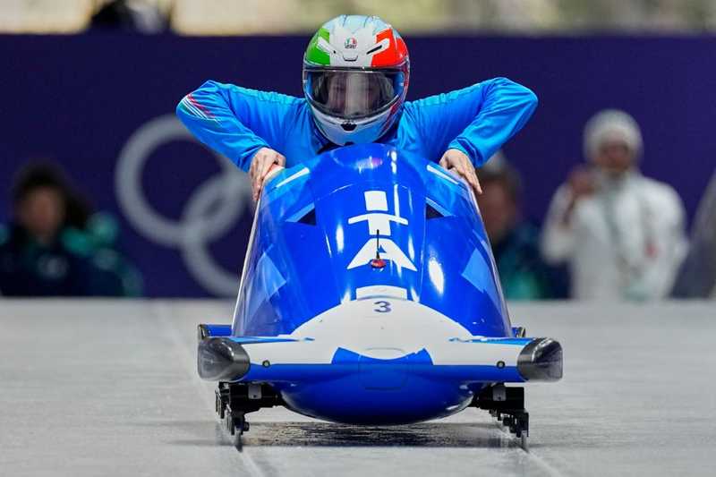 Monobob femminile Cortina 2026: terza manche live