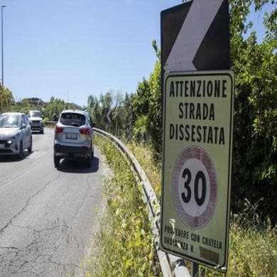 Ue: servono limiti a 30 km/h per dimezzare vittime stradali entro 2030