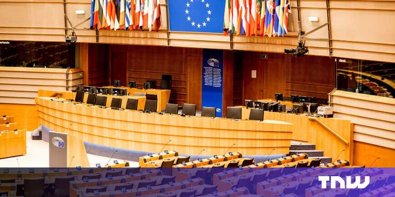 Parlamento UE disattiva AI integrate su dispositivi aziendali